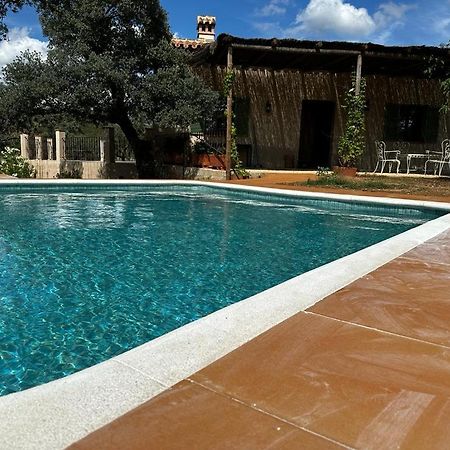 Alojamiento Rural En Aracena. Finca El Rehilete Luaran gambar