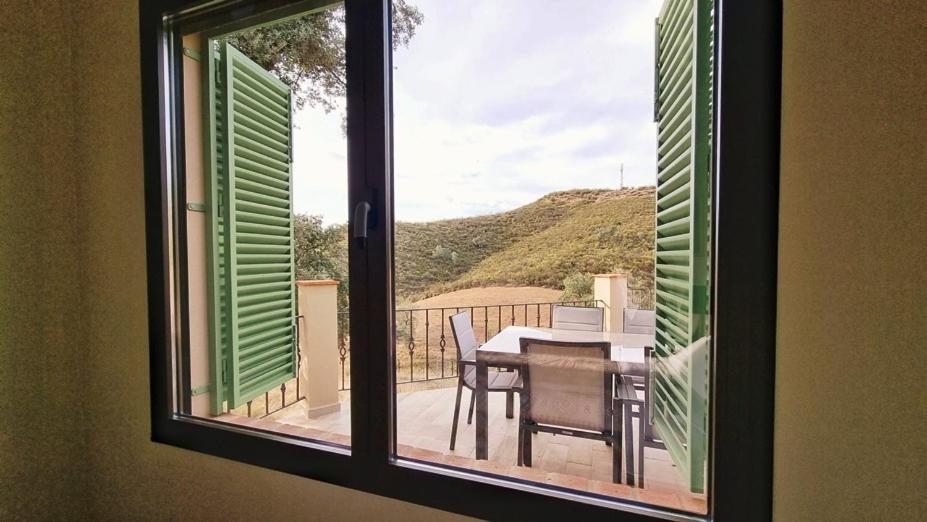 Alojamiento Rural En Aracena. Finca El Rehilete Luaran gambar