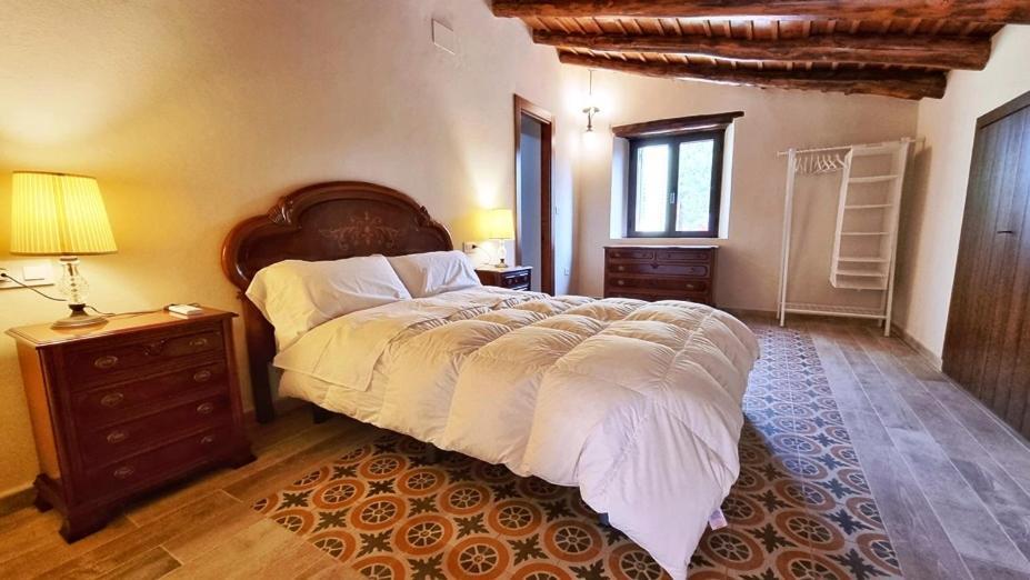 Alojamiento Rural En Aracena. Finca El Rehilete Luaran gambar